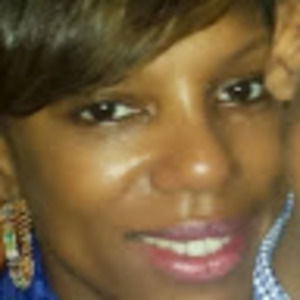 Meet your Posher, Dina